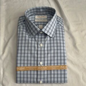 Roundtree & Yorke Blue Dress Shirt with Subtle Plaid